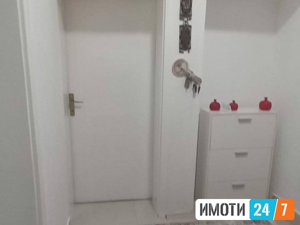 Се продава Стан во  нас Центар