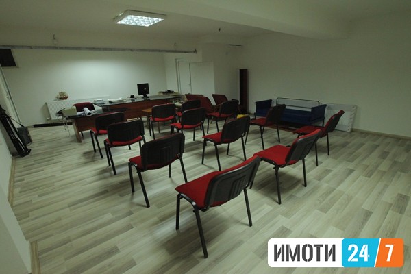Се продава Деловен простор во  нас Центар