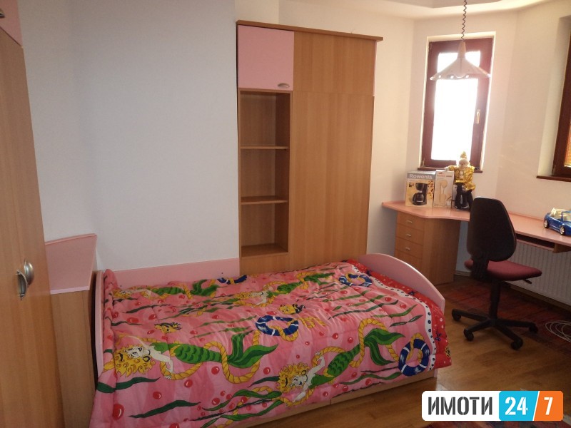 Се издава Куќа во  нас Тафталиџе 1