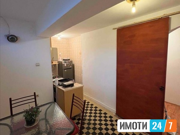 Sell Apartment in   Karposh 2