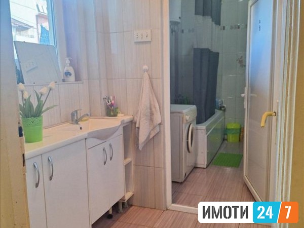 Се продава Стан во  нас Центар