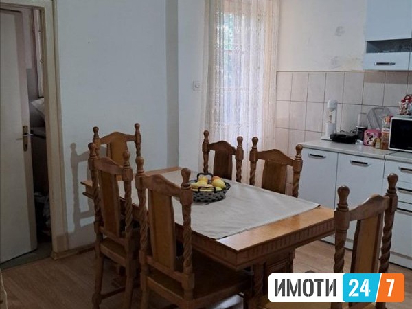 Се продава Стан во  нас Центар