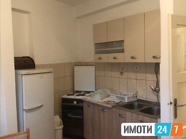 Се продава Стан во  нас Центар