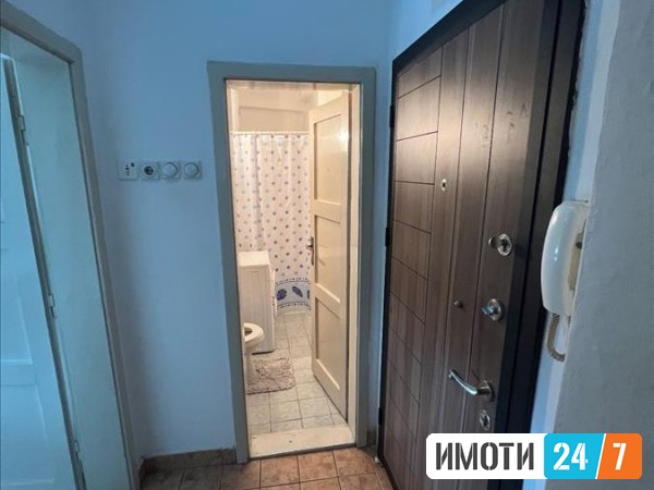 Се продава Стан во  нас Центар
