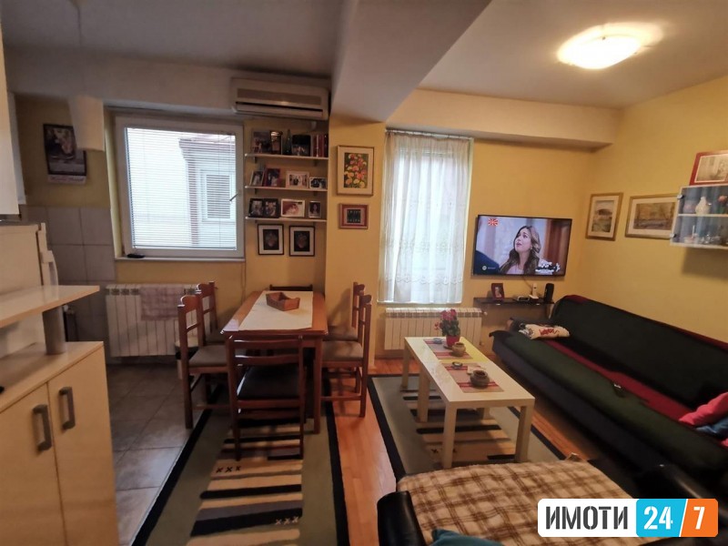 Се продава Стан во  нас Центар
