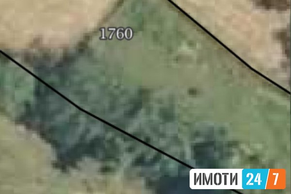 Се продава Плац во  нас Нерези