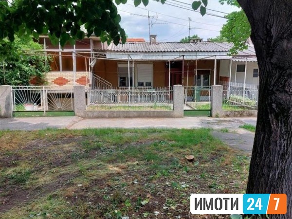 Се продава Куќа во  нас Лисиче