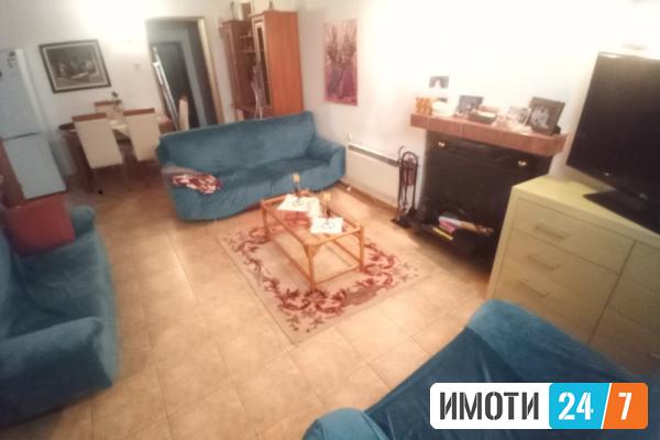 Rent House in   Pintija