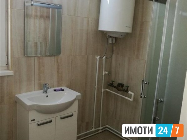 Се продава Стан во  нас Центар