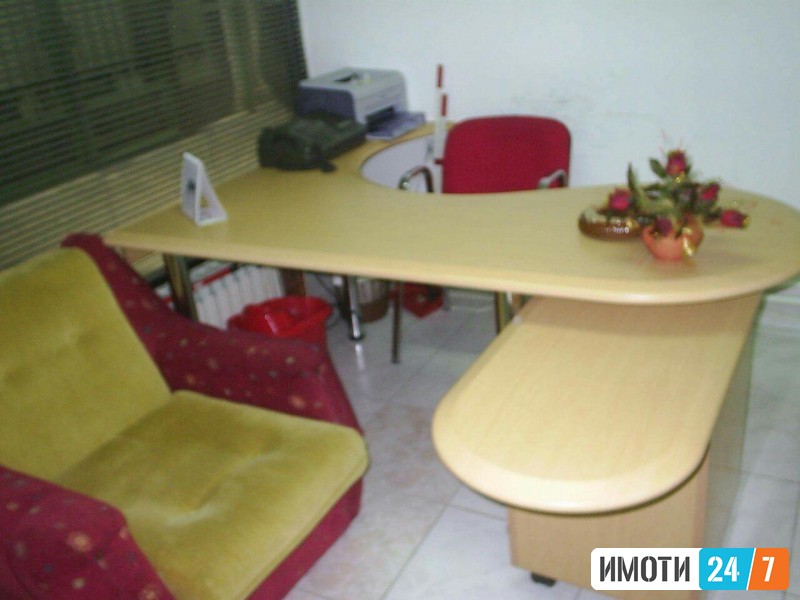Rent Office space in   Aerodrom