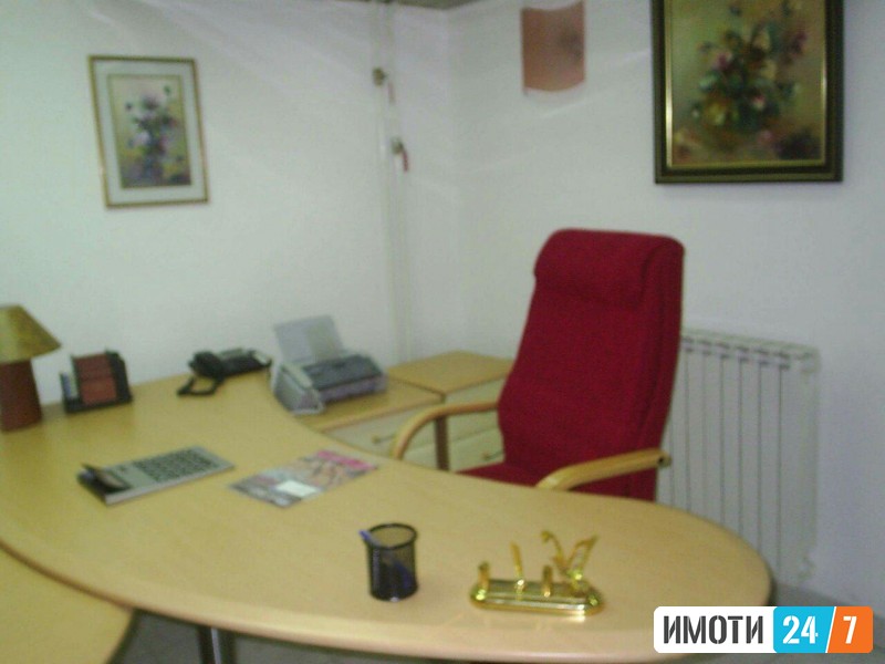 Rent Office space in   Aerodrom