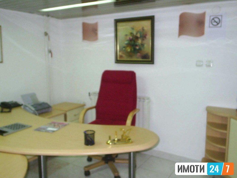 Rent Office space in   Aerodrom