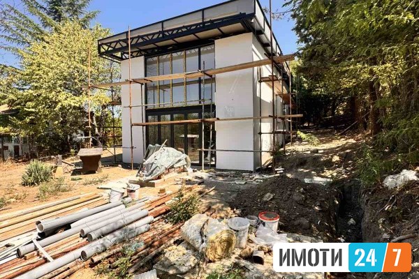 Се продава Куќа во  нас Други