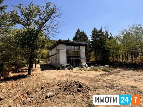Се продава Куќа во  нас Други