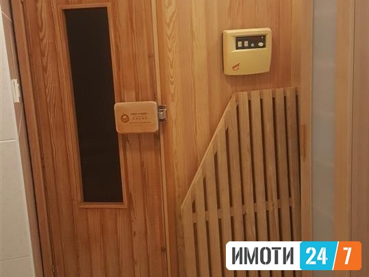 Се продава Куќа во  нас Хром