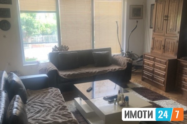 Се продава Куќа во  нас ЃПетров