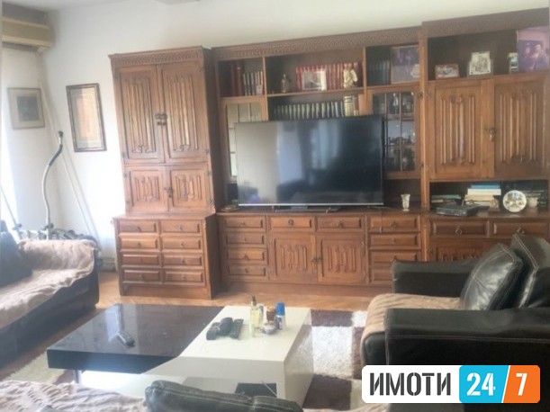 Се продава Куќа во  нас ЃПетров