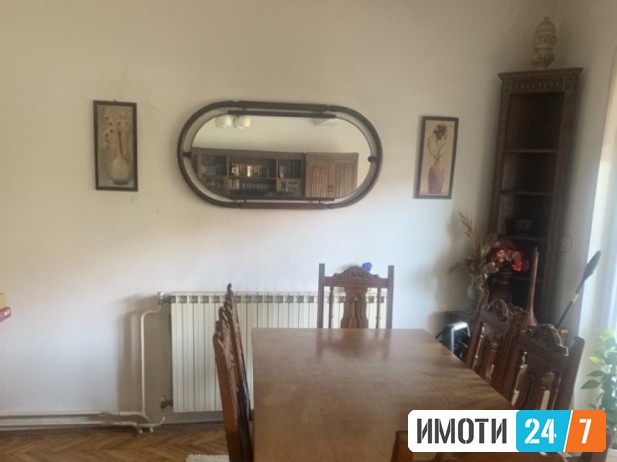 Се продава Куќа во  нас ЃПетров