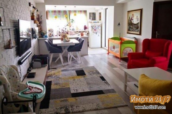 stanovi skopje Урбан Ливинг издава 4 собен стан во Порта Влае